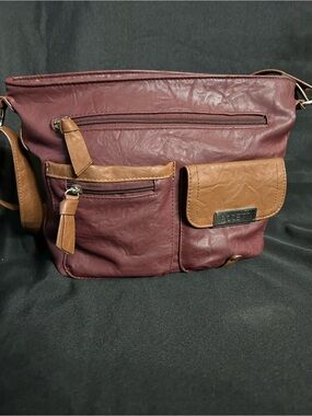 Rosetti Women’s Soft Leather Burgundy & Tan Multi-Pocket Hobo Satchel Bag Purse